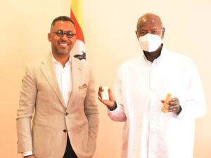 Gold Trading in Uganda: Refineries, Regulations, BoU Purchases, and ASM Value Addition President Museveni showcases refined gold from Uganda’s Ibanda district